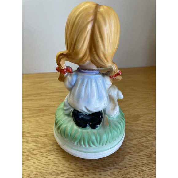 Ceramic Girl Praying With‎ Dog Music Spins And Plays Music Fred Roberts Company - Picture 3 of 4